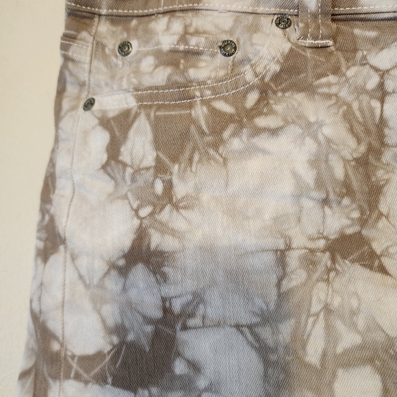 DICKIES Cream Tan Tie Dye Denim Shorts Cuffed Hem Stretchy Festival Size 11 / 30 - Picture 6 of 16
